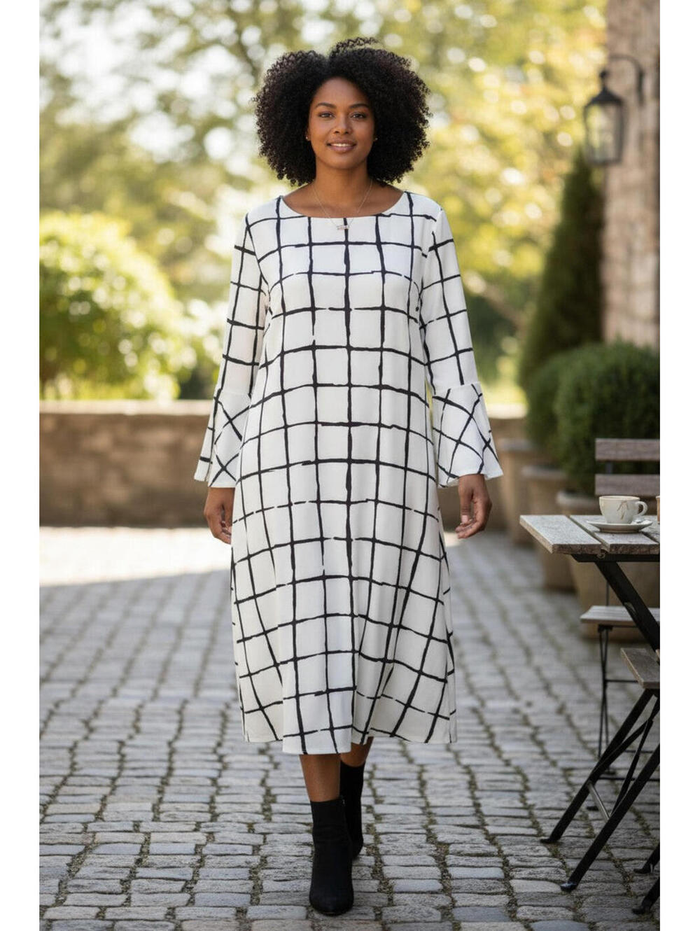 Size 14 – Liz Claiborne Black & White Midi Dress | NWT